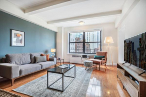 UES 2BR wIndoor pool Doorman City views NYC-243